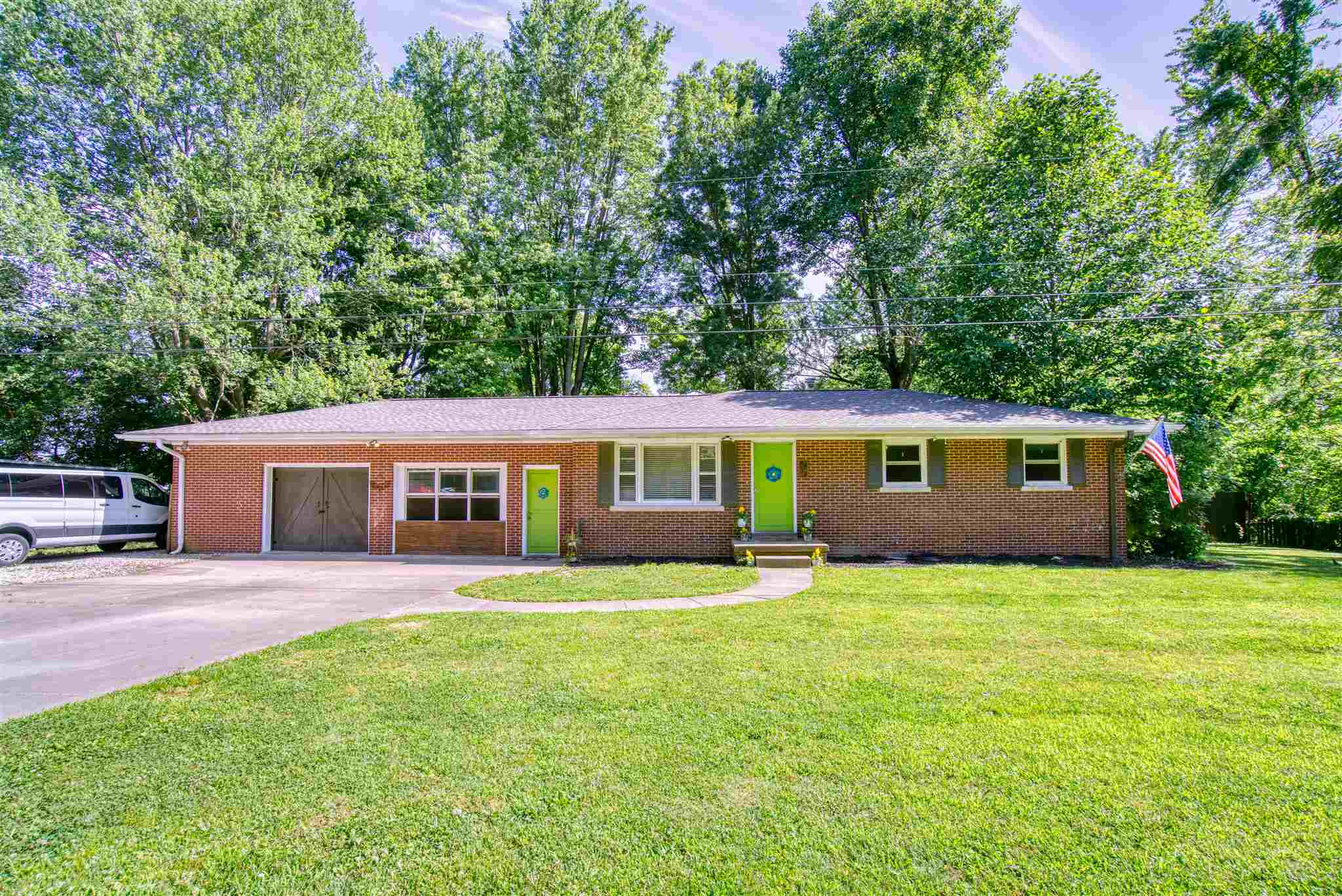 8733 Vann Road Newburgh, IN 47630 - Photo 1 of 32