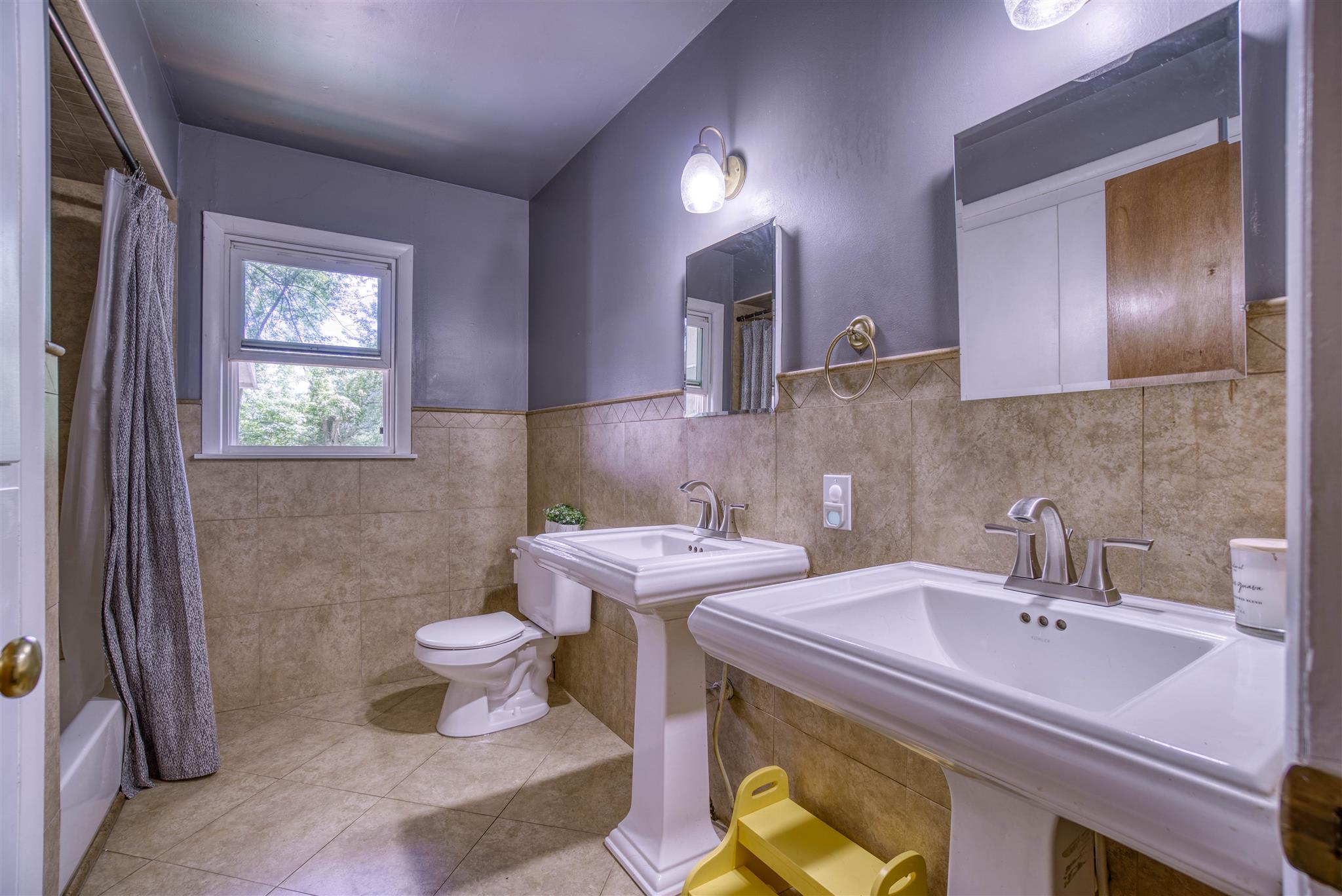 8733 Vann Road Newburgh, IN 47630 - Photo 13 of 32