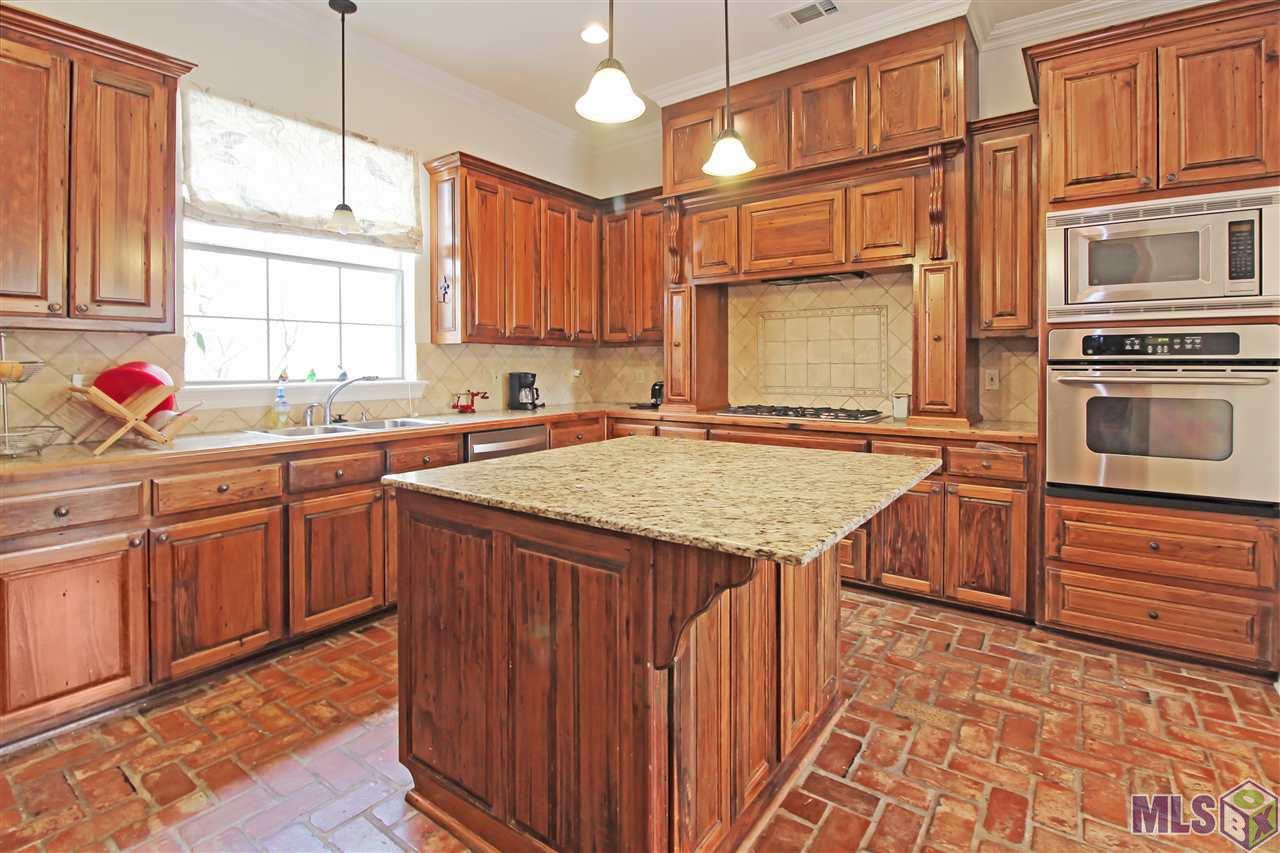 2904 Rue Dauphine Baton Rouge, LA 70810 - Photo 5 of 27
