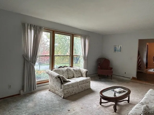 $299,900 | 5962 Sugarbush Drive, LaFayette, NY 13159