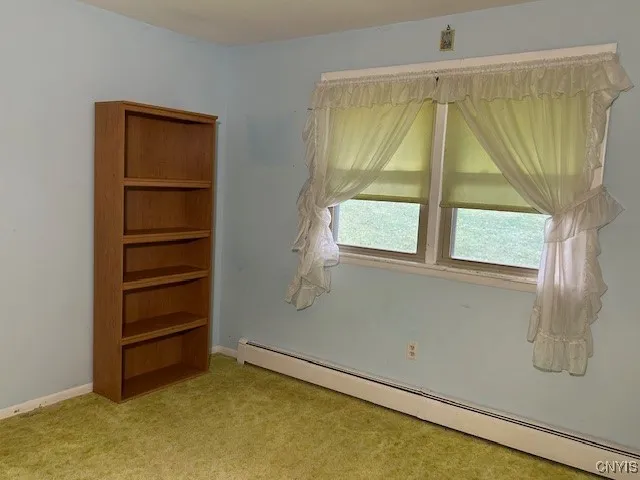 $299,900 | 5962 Sugarbush Drive, LaFayette, NY 13159