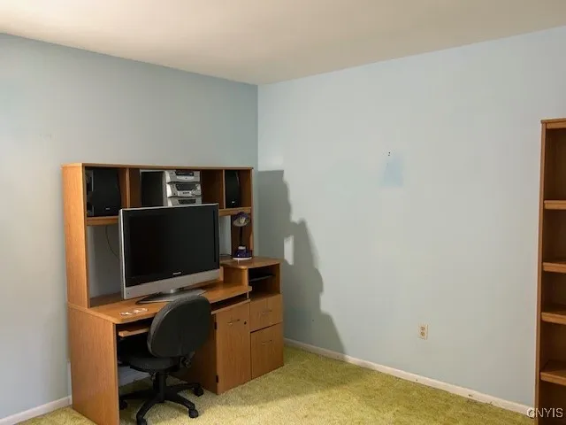 $299,900 | 5962 Sugarbush Drive, LaFayette, NY 13159