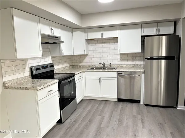 $1,300 | 107 Villa Drive, Jacksonville, NC 28546