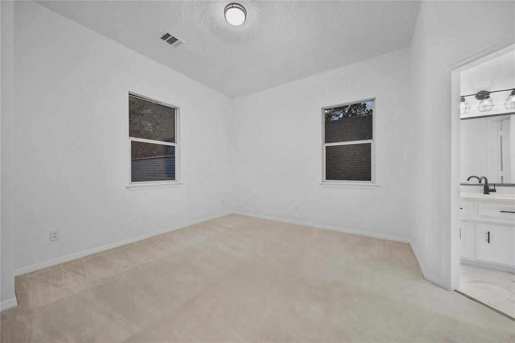 29602 Commons Forest Drive Huffman, TX 77336 - Photo 32 of 49 Bedroom up