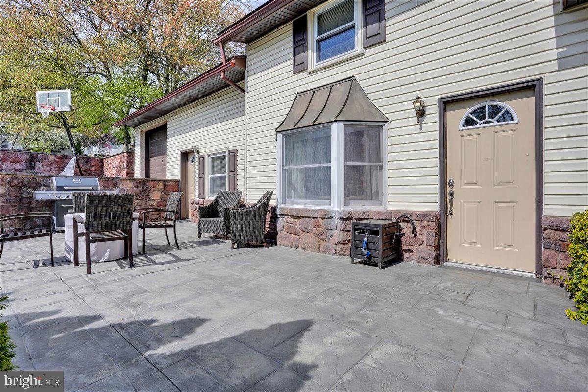 311 Hill Circle Reading, PA 19607 - Photo 5 of 35 Front door with patio