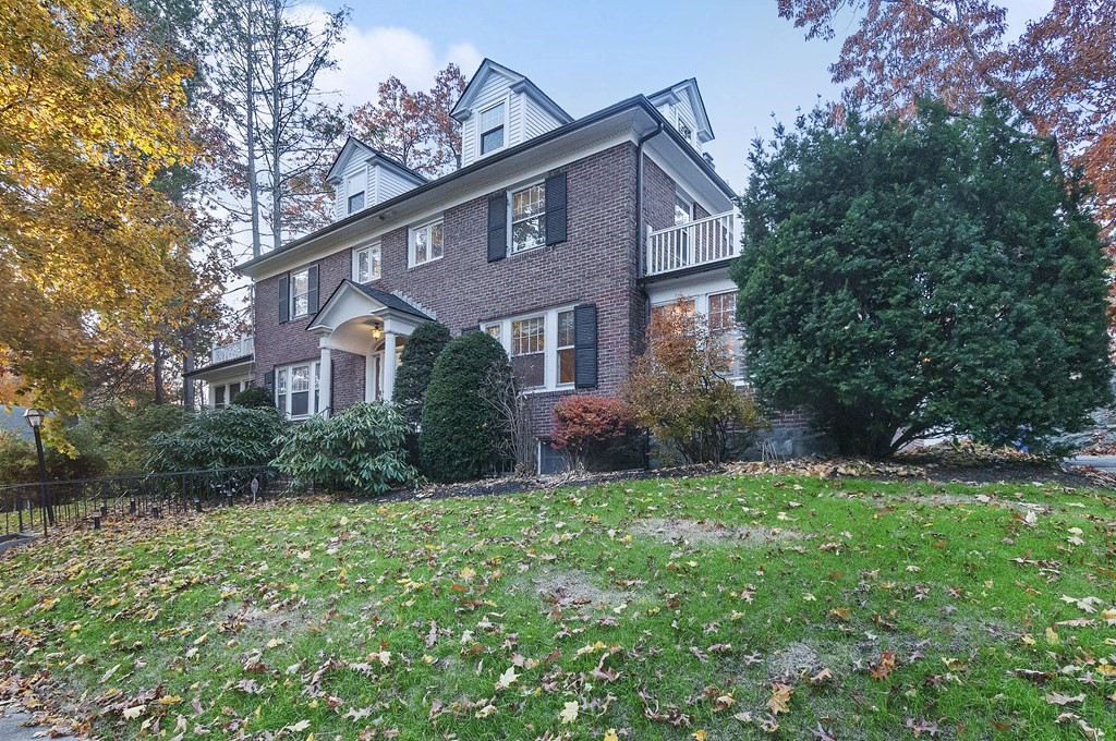 54 Bonad Road Newton, MA 02465 - Photo 2 of 36
