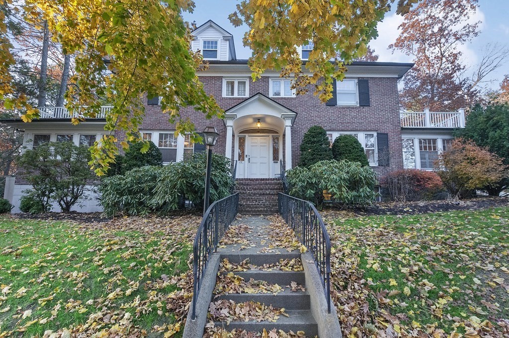 54 Bonad Road Newton, MA 02465 - Photo 3 of 36