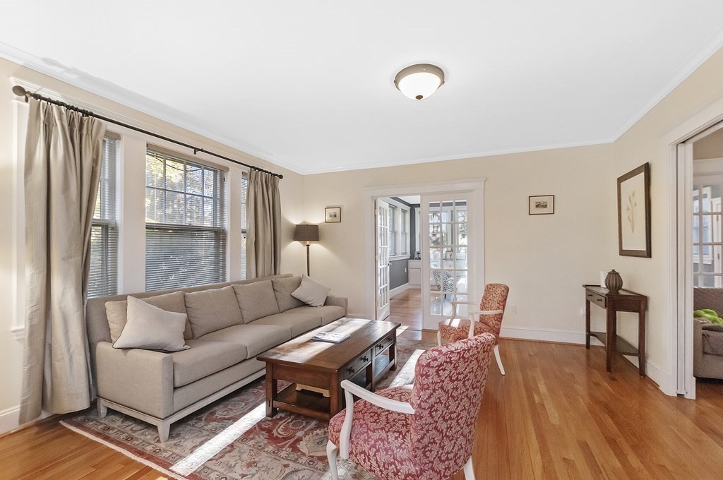 54 Bonad Road Newton, MA 02465 - Photo 6 of 36