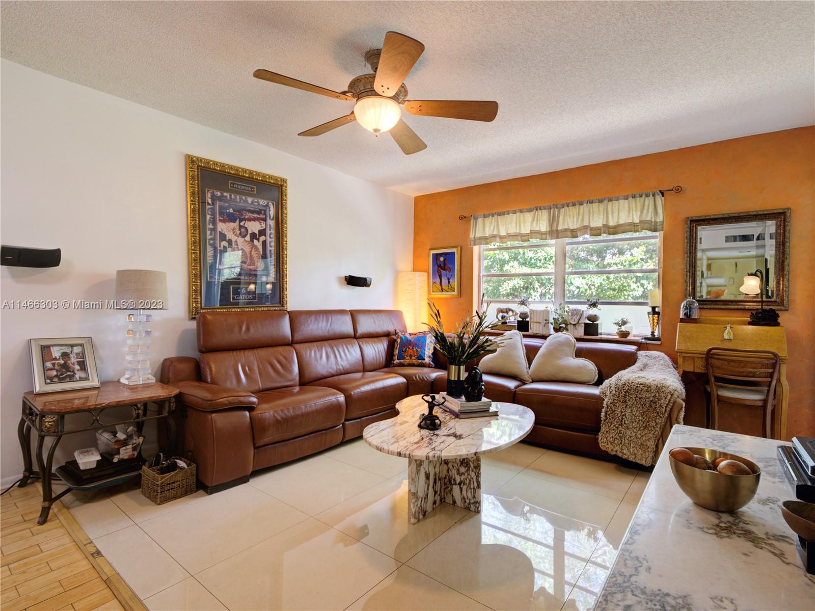 301 Cambridge Road, Unit 305 Hollywood, FL 33024 - Photo 3 of 45 Gallery Image 3