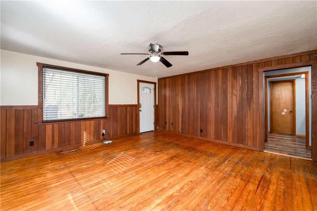 244 Overbrook Road Valencia, PA 16059 - Photo 5 of 30 Gallery Image 5