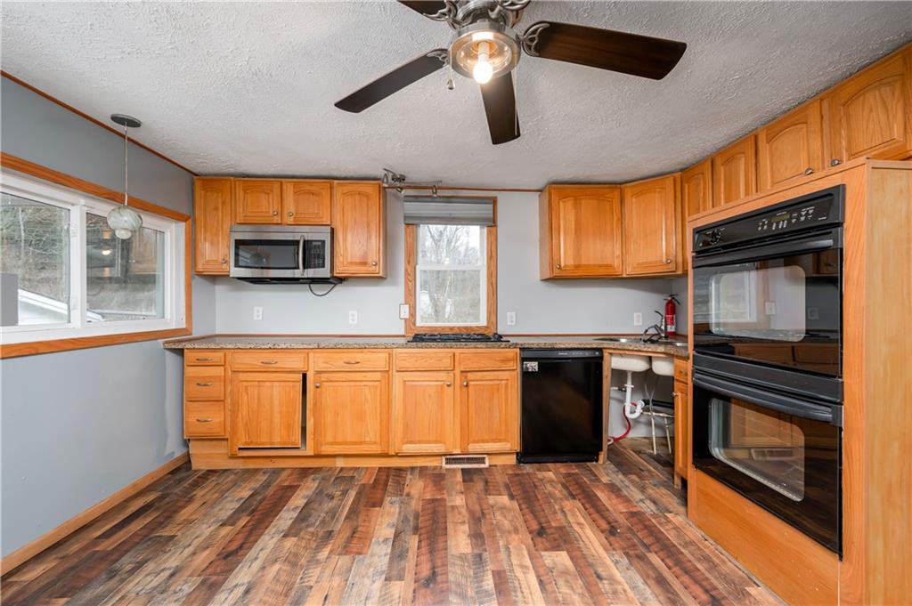 244 Overbrook Road Valencia, PA 16059 - Photo 7 of 30 Gallery Image 7