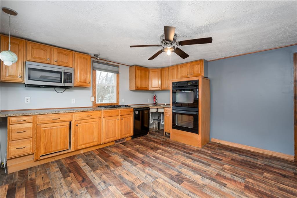 244 Overbrook Road Valencia, PA 16059 - Photo 9 of 30 Gallery Image 9