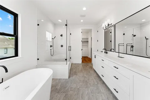 $699,900 | 517 East 4th Street, Houston, TX 77007