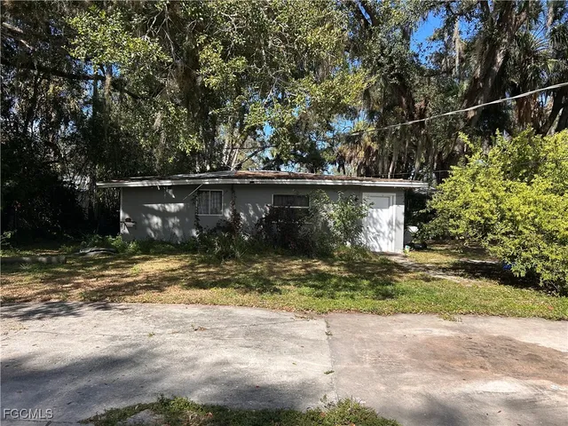 $198,000 | 438 7th Avenue, LaBelle, FL 33935