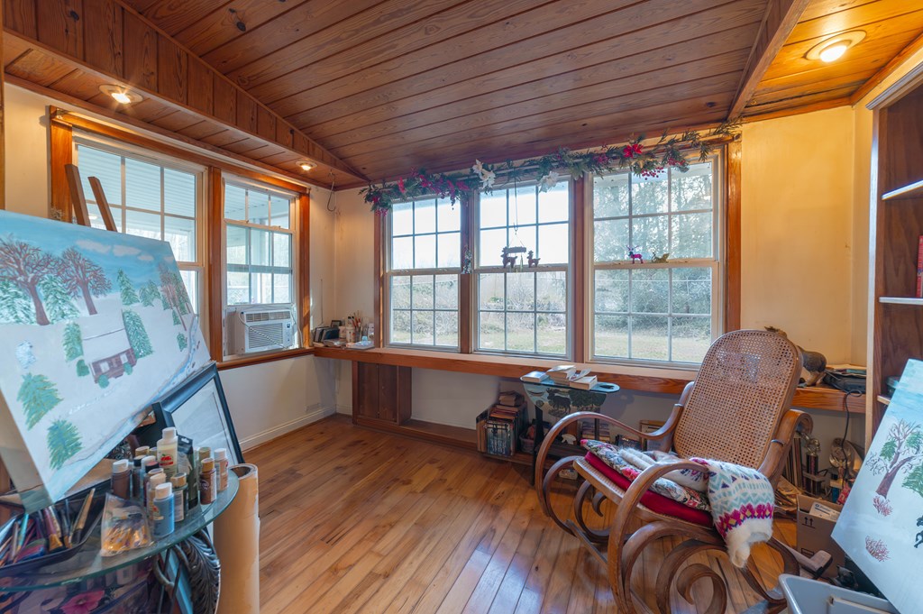133 TJ Lane Murphy, NC 28906 - Photo 13 of 23 a room with furniture and windows