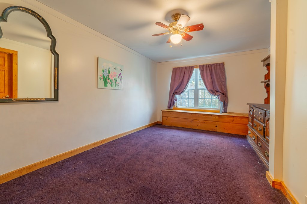 133 TJ Lane Murphy, NC 28906 - Photo 17 of 23 a view of room with air conditioner and window