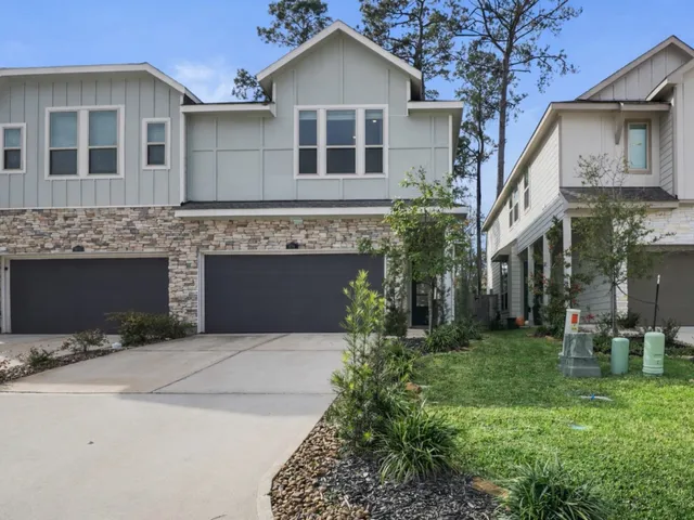 $2,200 | 674 Royal Arch Drive, Conroe, TX 77304