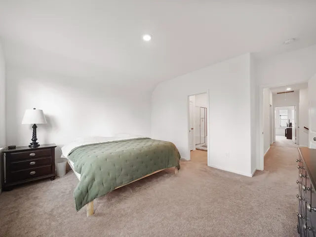 $2,200 | 674 Royal Arch Drive, Conroe, TX 77304