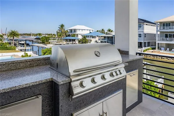 $4,790,000 | 455 Palermo Circle, Fort Myers Beach, FL 33931