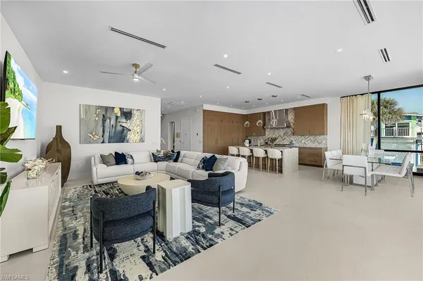 $4,790,000 | 455 Palermo Circle, Fort Myers Beach, FL 33931