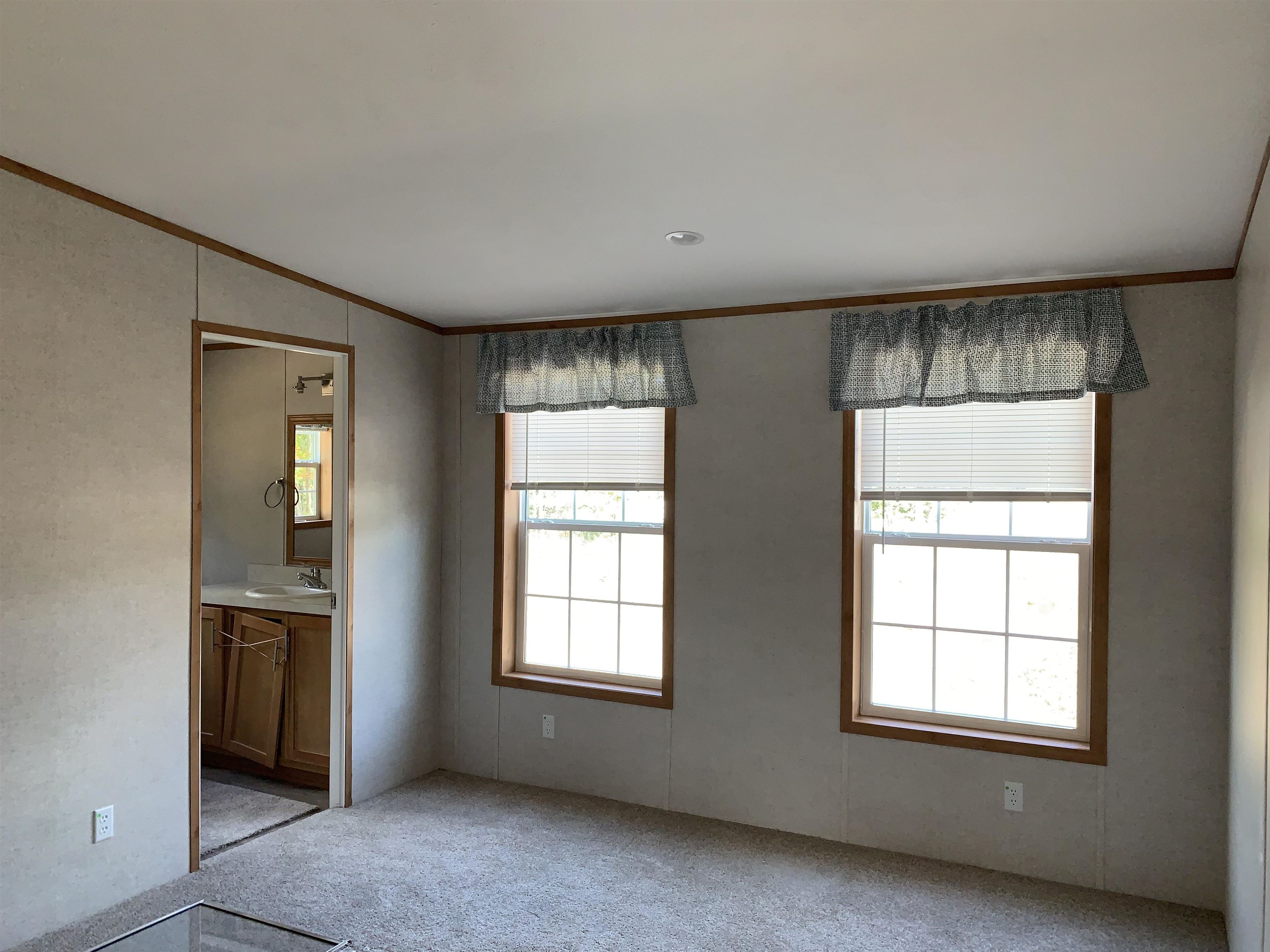 3 Outlook Lane Rochester, NH 03867 - Photo 5 of 10