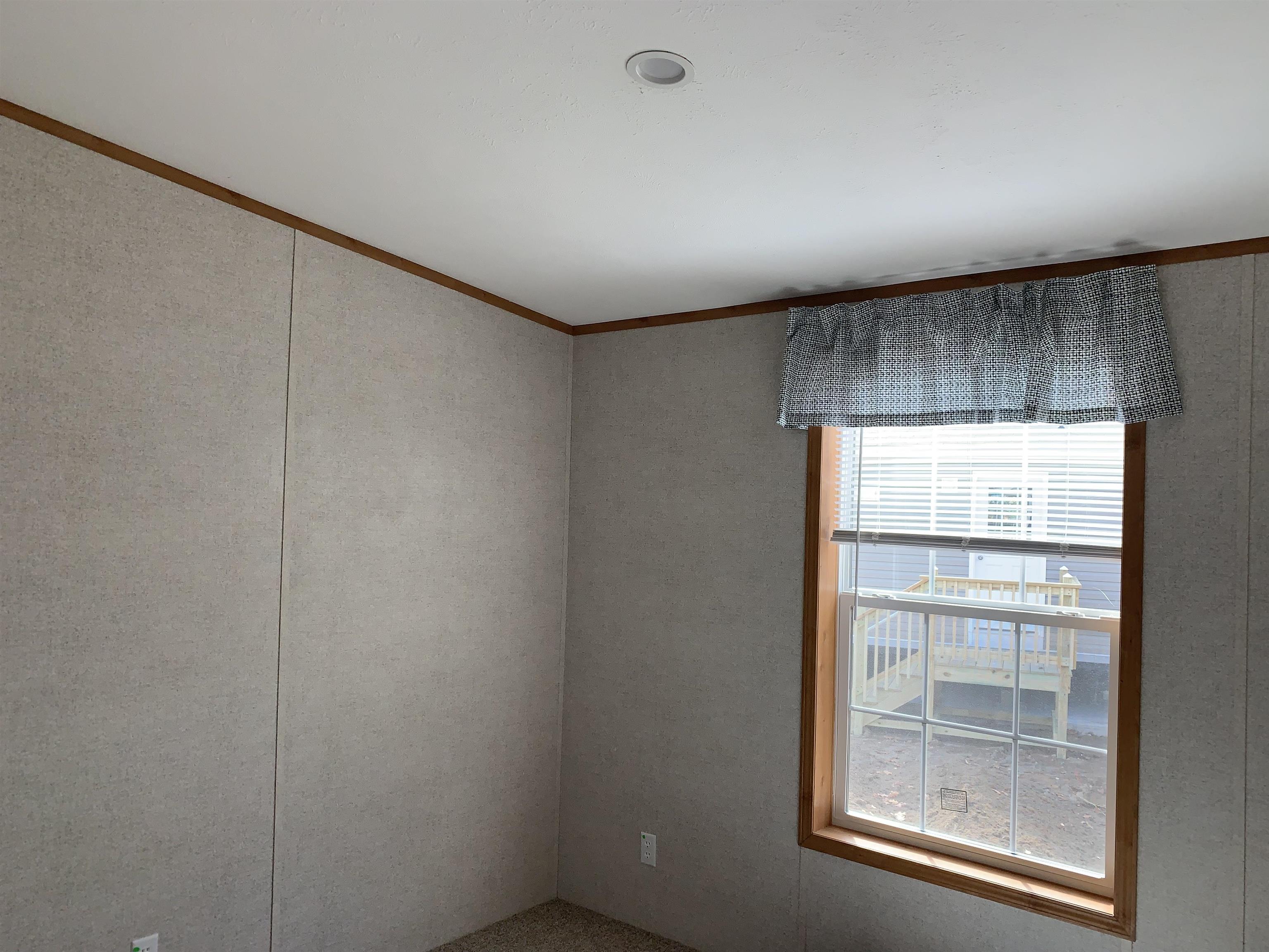 3 Outlook Lane Rochester, NH 03867 - Photo 8 of 10