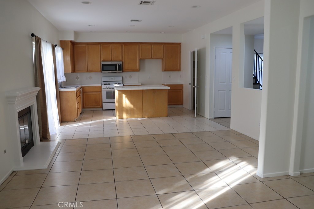 16731 Parthenia Street, Unit 3 Northridge, CA 91343 - Photo 19 of 37