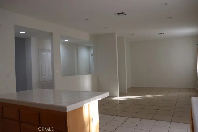 $3,995 | 16731 Parthenia Street, Unit 3, Northridge, CA 91343