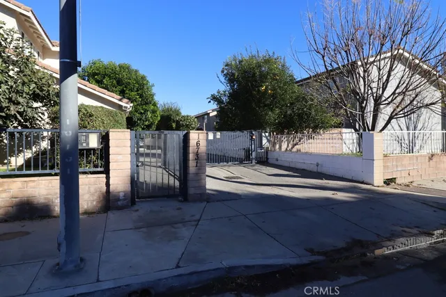 $3,995 | 16731 Parthenia Street, Unit 3, Northridge, CA 91343