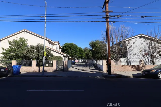 $3,995 | 16731 Parthenia Street, Unit 3, Northridge, CA 91343