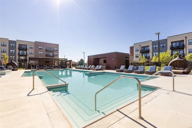 $2,200 | 6190 Bennett Drive, Unit 211, Edwardsville, IL 62025