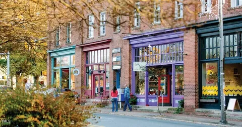 $490,000 | 130 Two Hills Drive, Unit 201B, Carrboro, NC 27510