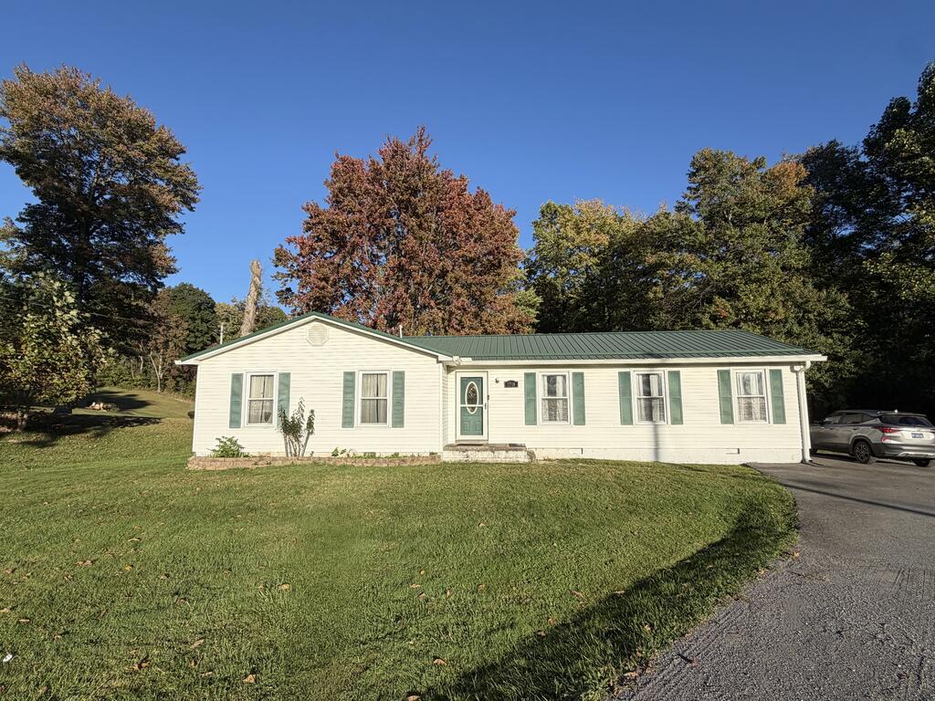 1718 Maxwell Hill Road Beckley, WV 25801 - Photo 8 of 51 Gallery Image 8