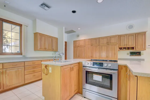 $6,000 | 9033 Winding Woods Drive, Lake Worth, FL 33467