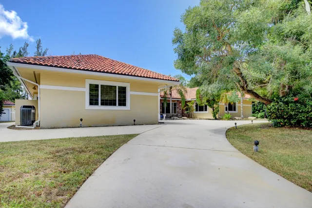 $6,000 | 9033 Winding Woods Drive, Lake Worth, FL 33467