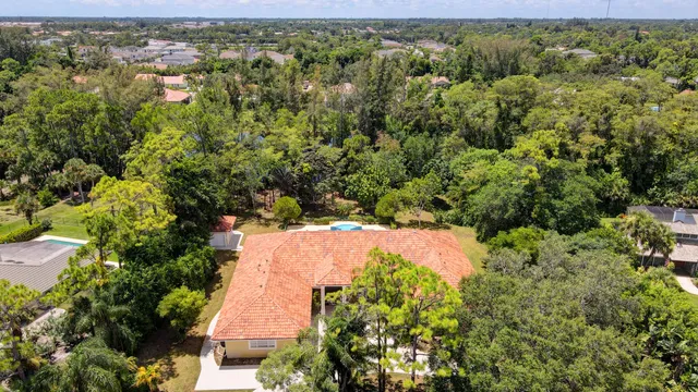 $6,000 | 9033 Winding Woods Drive, Lake Worth, FL 33467