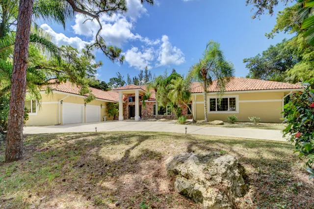 $6,000 | 9033 Winding Woods Drive, Lake Worth, FL 33467