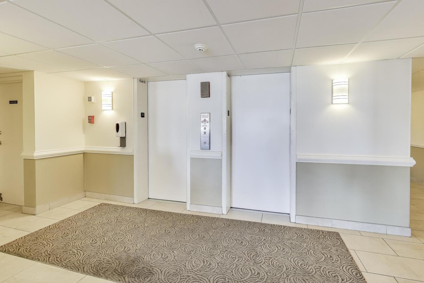 841 North York Street, Unit 109 Elmhurst, IL 60126 - Photo 17 of 34