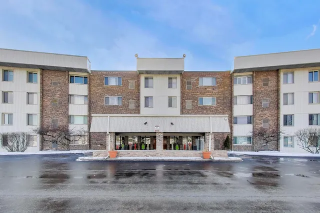 $175,000 | 841 North York Street, Unit 109, Elmhurst, IL 60126