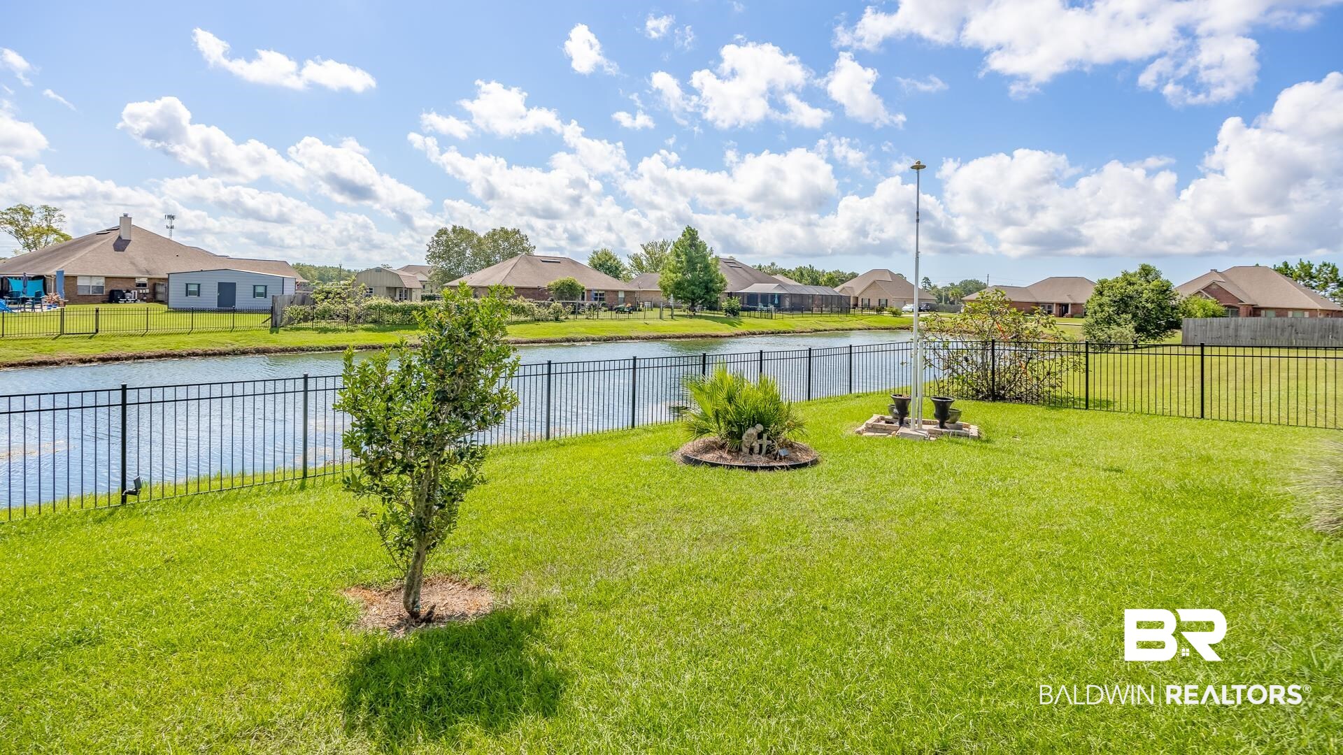 2026 Mandeville Lane Foley, AL 36535 - Photo 32 of 36