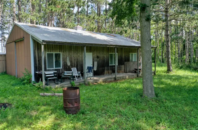 $349,900 | 15055 Little Lake Road, Center City, MN 55012