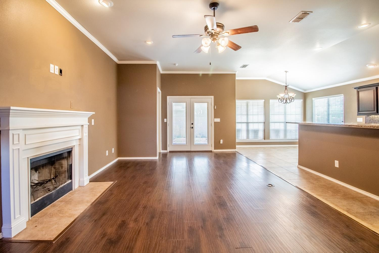 9302 Ridgely Avenue Lubbock, TX 79424 - Photo 3 of 19 Photo 3