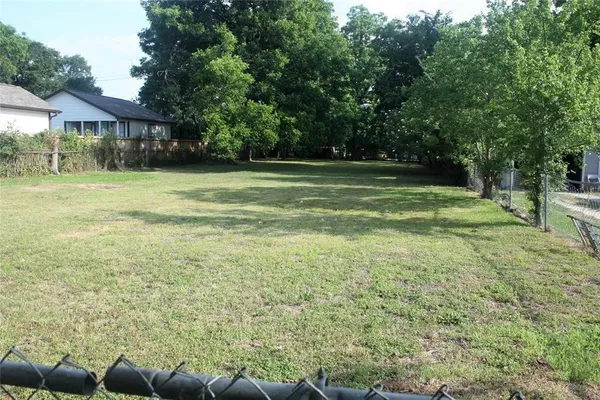 $190,000 | 743 Apache Street, Houston, TX 77022
