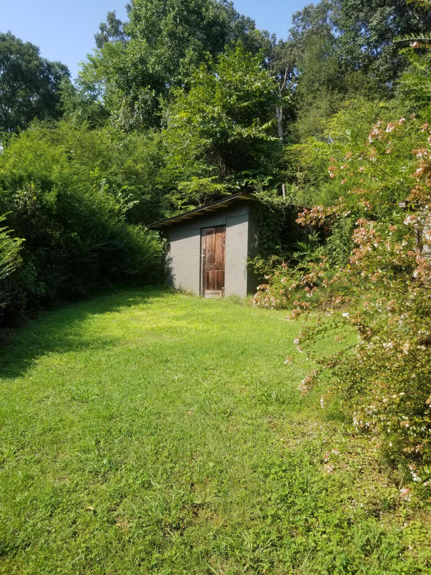 903 Coward Road Clinton, TN 37716 - Photo 6 of 18 20200829_161759