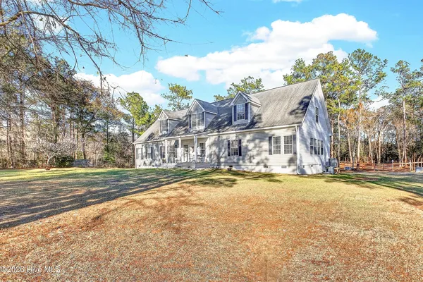 $460,000 | 158 Willow Street, Hubert, NC 28539