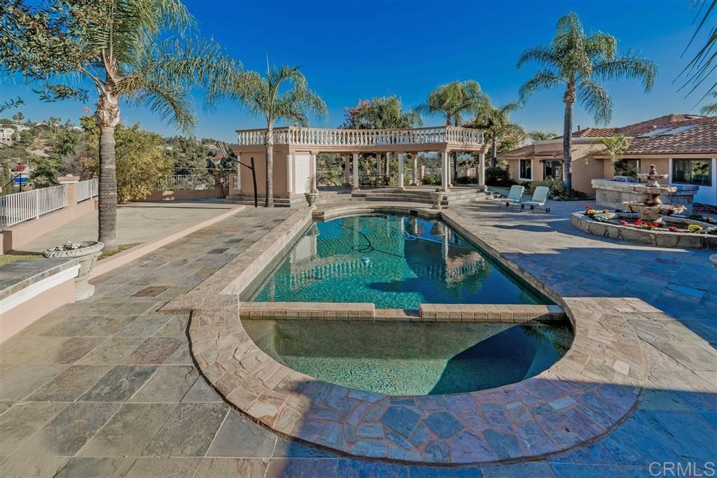 1946 Avocado Ranch Road El Cajon, CA 92019 - Photo 3 of 25