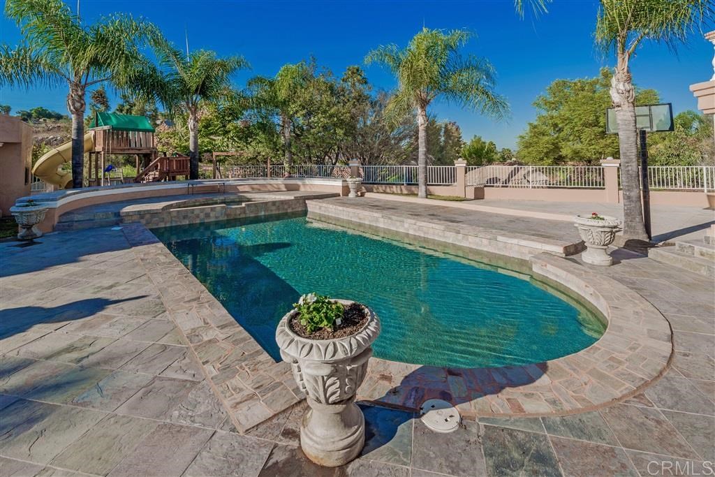 1946 Avocado Ranch Road El Cajon, CA 92019 - Photo 5 of 25