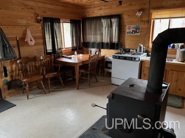 6051 Ross Grade Road Felch, MI 49831 - Photo 5 of 16