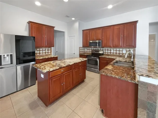 $448,000 | 2046 Heartland Circle, Valrico, FL 33594