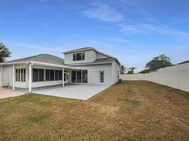 $448,000 | 2046 Heartland Circle, Valrico, FL 33594